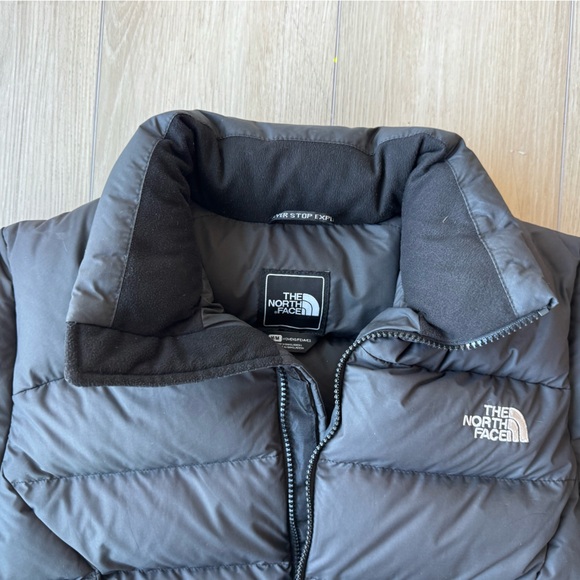 North Face Women's Black Classic Down Jacket.
Sz M EUC - Picture 14 of 16